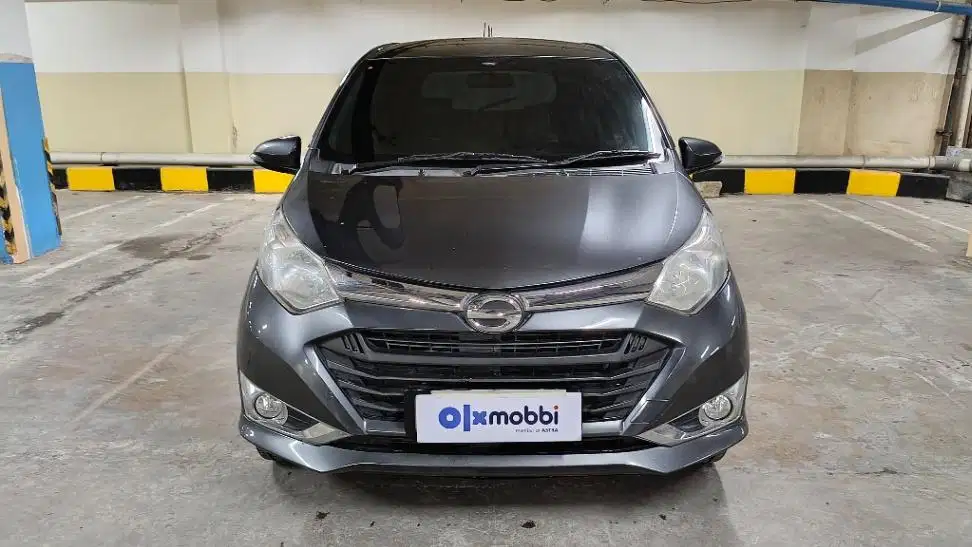 DP MURAH Daihatsu Sigra 1.2 R Bensin-AT 2018 Abu CZKJB