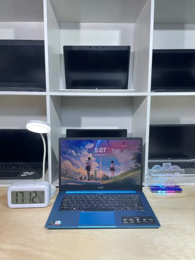 Acer Swift Core I5 gen 11 Ram 8GB  256GB FHD IPS backlight windows 11