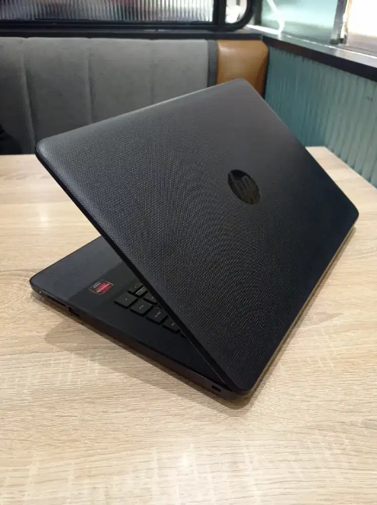 Laptop HP AMD A4 gen 9 Mulus Slim Normal