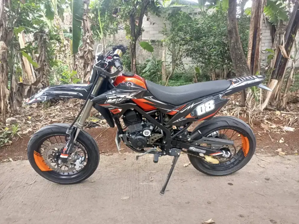 Kawasaki Klx dtrakcker tahun 2017