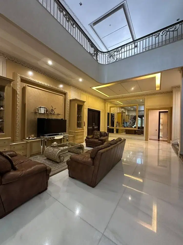 Rumah Mewah Pakuwon Indah VBR 1