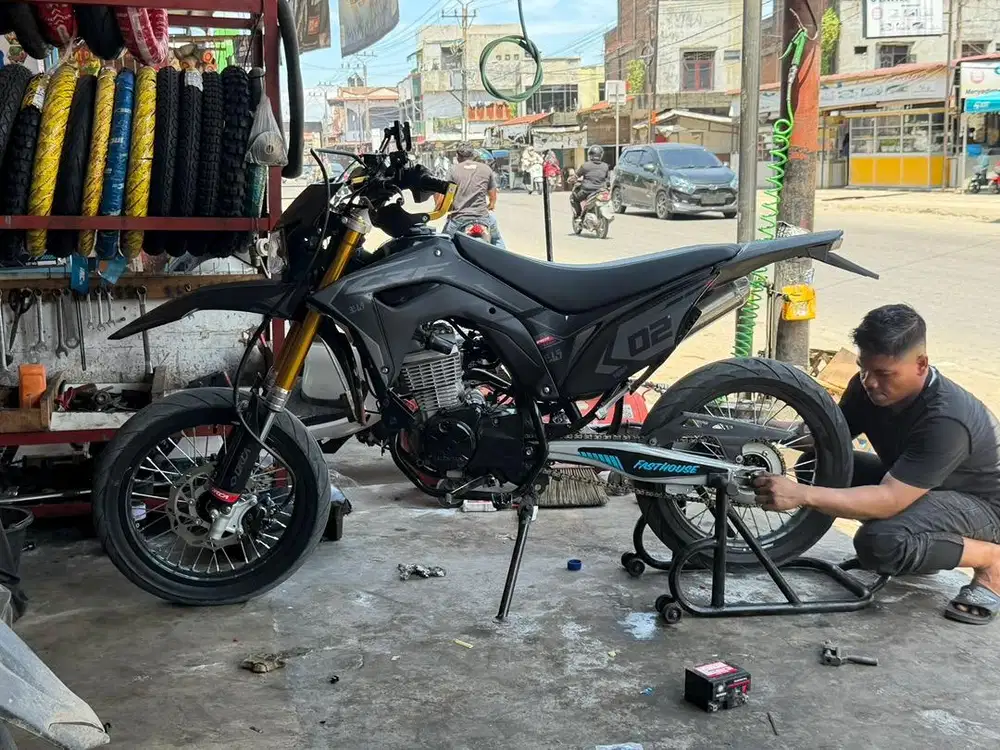 Jual  sepeda motor Custom CRF