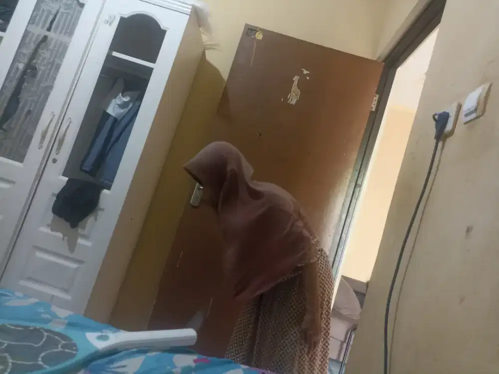 Cari pegawai buat catring untuk cewe umur 50 ke atas