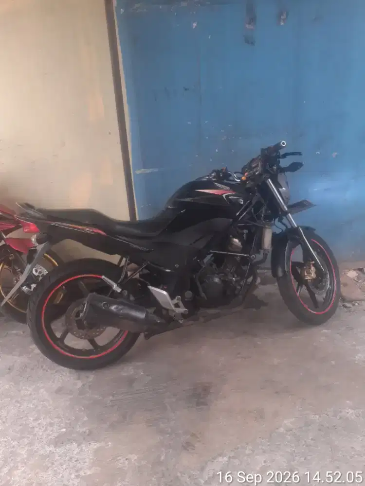 Honda CB150R surat Bpkb saja 2014
