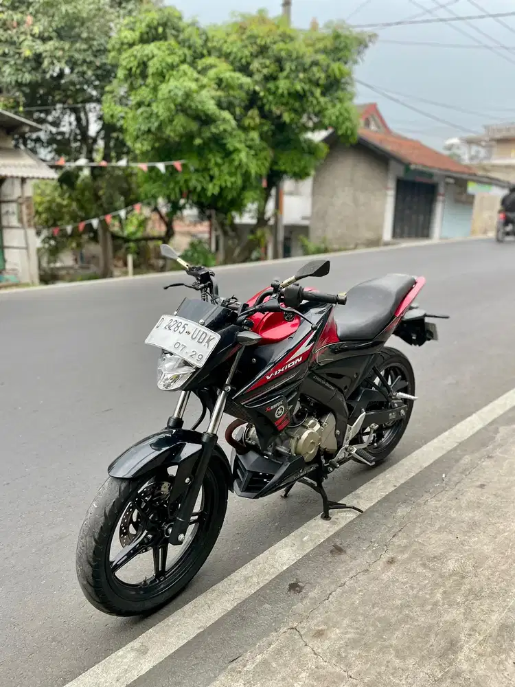 Yamaha V-ixion adv 2017