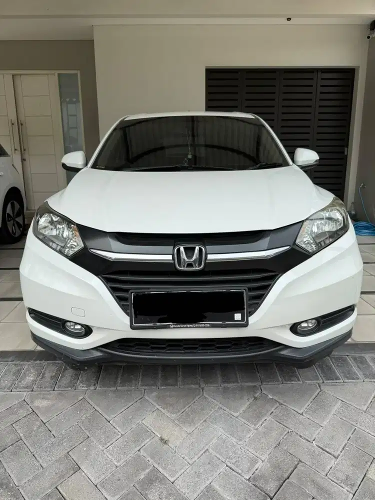 Honda HR-V  2016 Putih Matic Surabaya