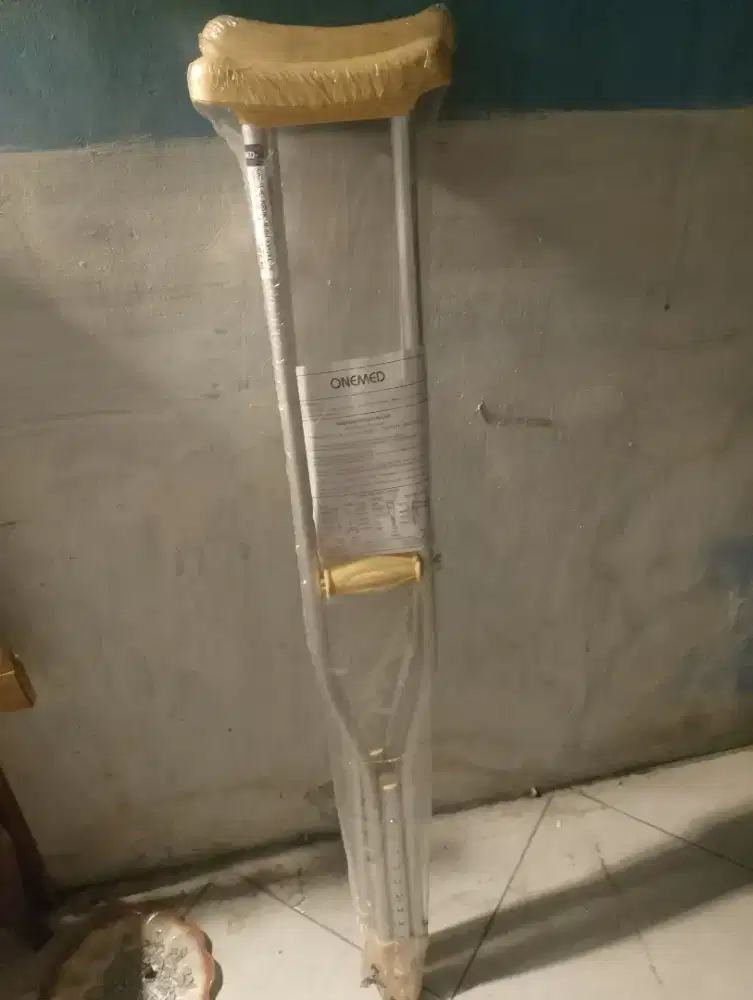 Tongkat kaki (Kruk)