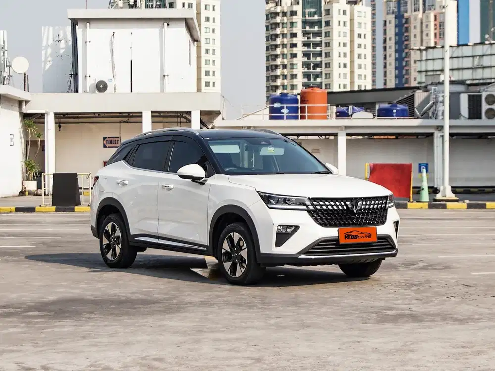 [BERGARANSI] WULING ALVEZ EX MATIC SUNROOF TAHUN 2023 PUTIH LOW KM