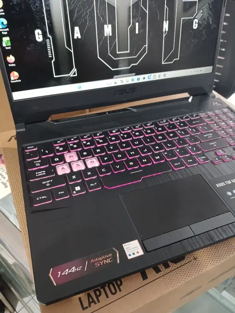 ASUS TUF GAMING FA506 RYZEN 7 7435HS RAM 8 SSD 512 NVIDIA RTX 2050