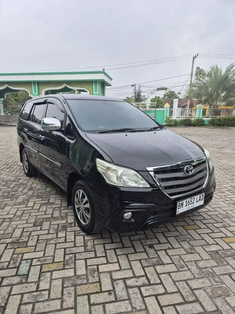 Toyota Kijang Innova 2015 Bensin