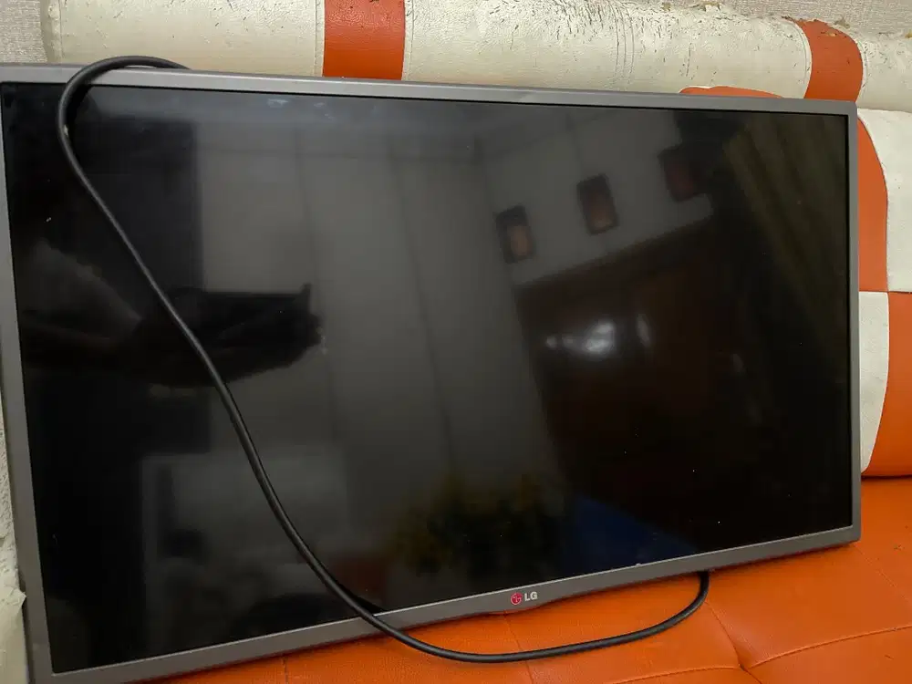 Dijual TV LG 32 Inchi power hidup cuma layar tdk muncul gbr