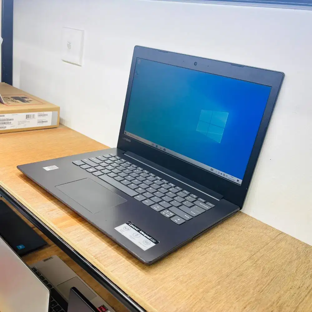 Laptop lenovo ideapad 330 core i3 gen 6 ram 8gb ssd 128gb siap pakai