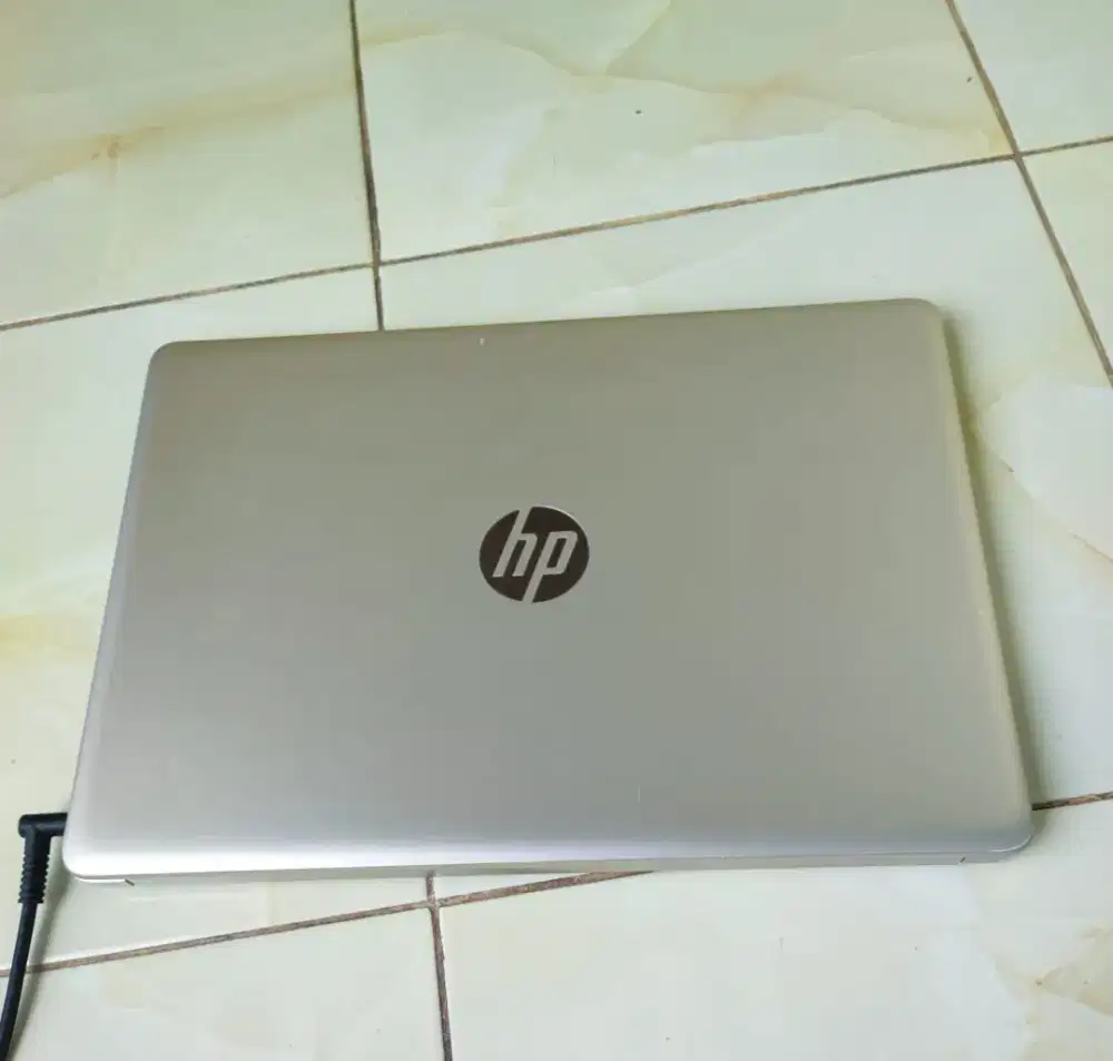 Laptop merk Hp seadanya