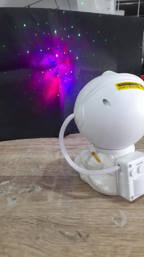 Lampu Tidur Proyektor Astronot Galaxy / Star Projector Lamp Estetik