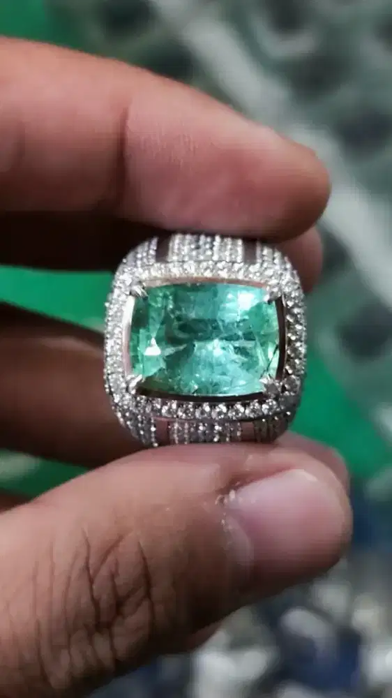 Super Langka !!! Russian Emerald 7.97 Ct