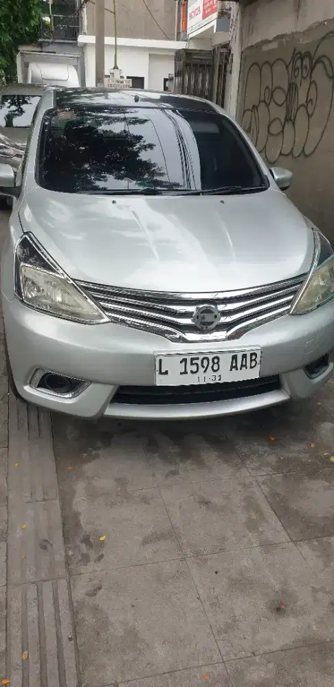 Grand Livina th 2014 metic mulus pjk baru 11-2027 plat 2031