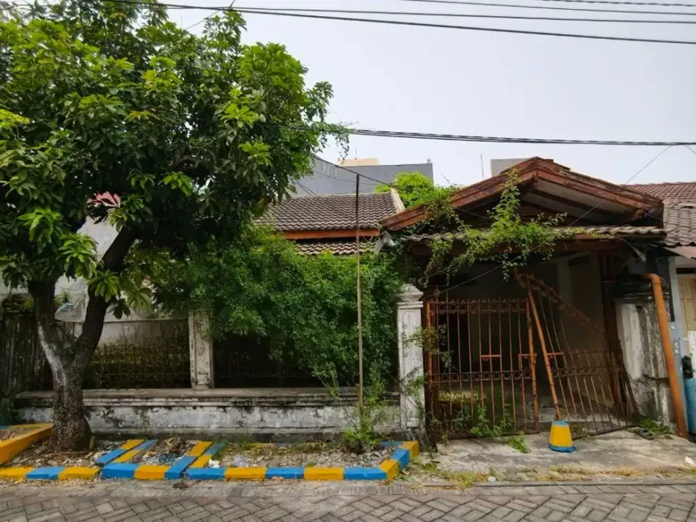 Dijual rumah hitung tanah kutisari indah