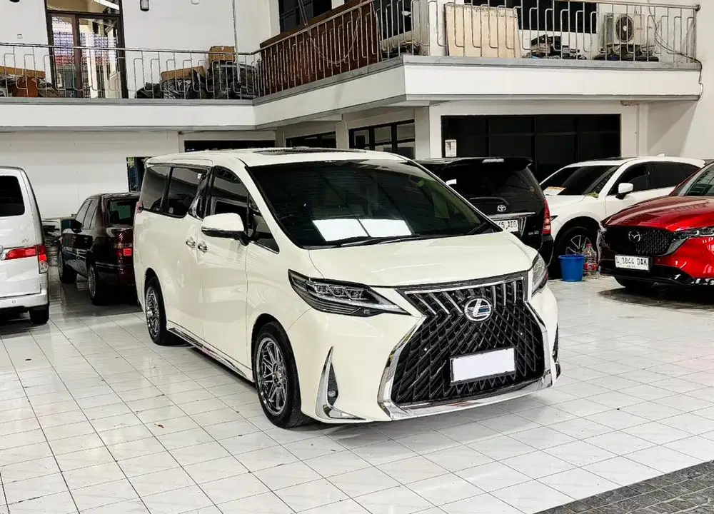 Kilometer 37.000 Toyota Alphard 2.5 G ATPM 2017