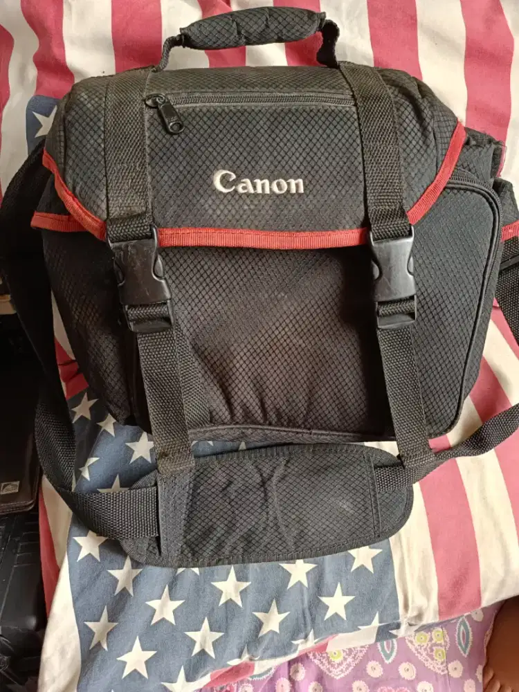 Dijual Tas Lensa Kamera Canon uk 30*15*25cm.