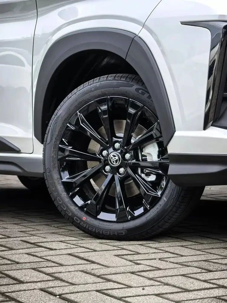 TOYOTA VELOZ Q TSS MODELISTA