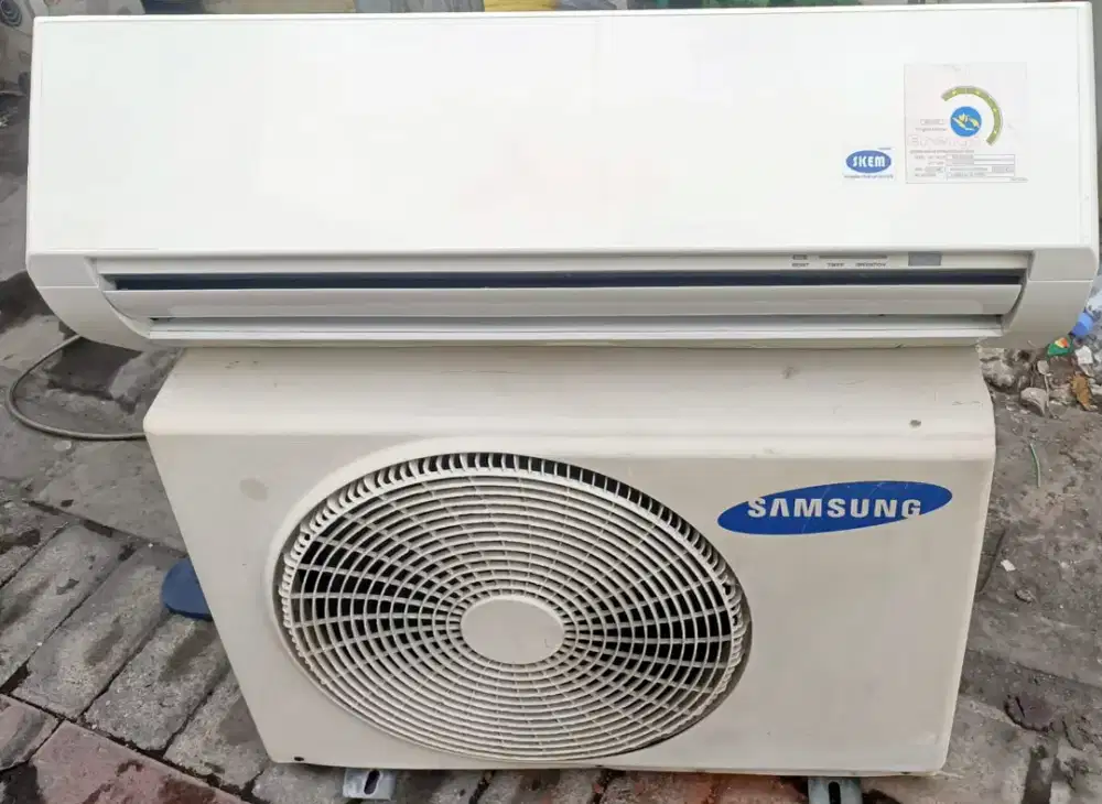 Jual ac samdung  1/2 pk lowwat 320watt kondisi 95% ori semua