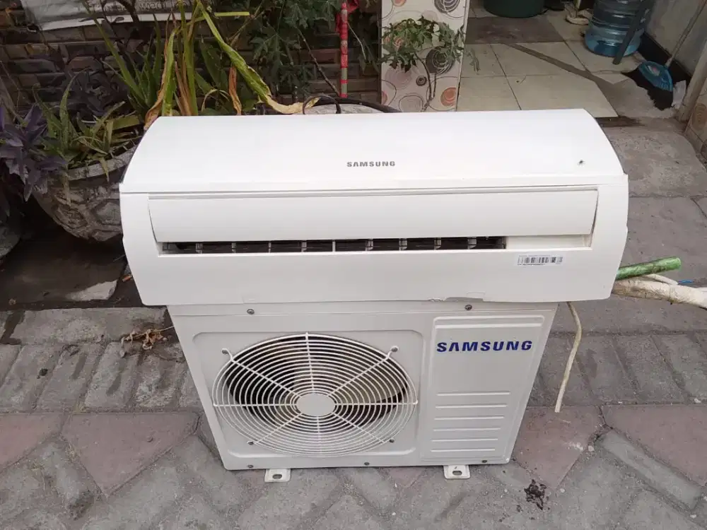 Jual ac samsung1/2 pk R 410 lowwat 360 watt kondisi 95% ori semua