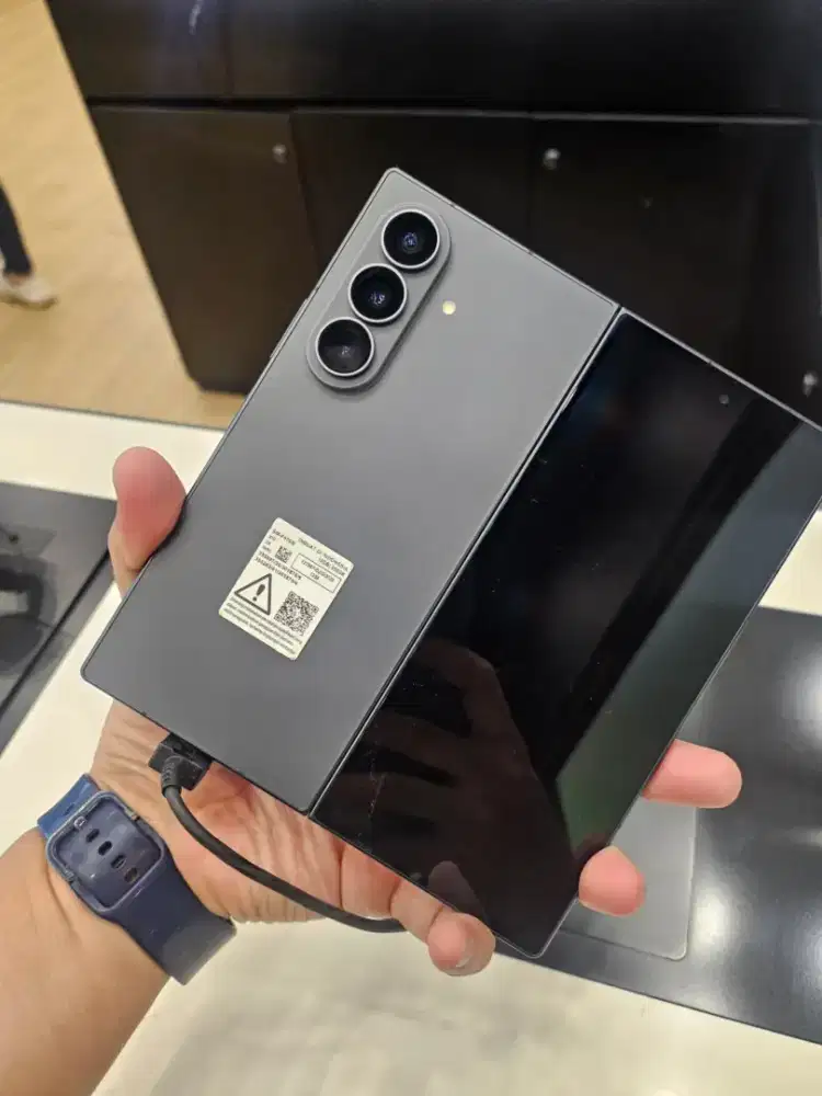 NEW GALAXY FOLDABLE 8 DAN S26FE TRADEN BENEFIT UPTO 2JUTAAN