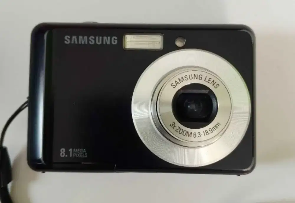Kamera Digital Samsung ES10 8.1 Megapixel