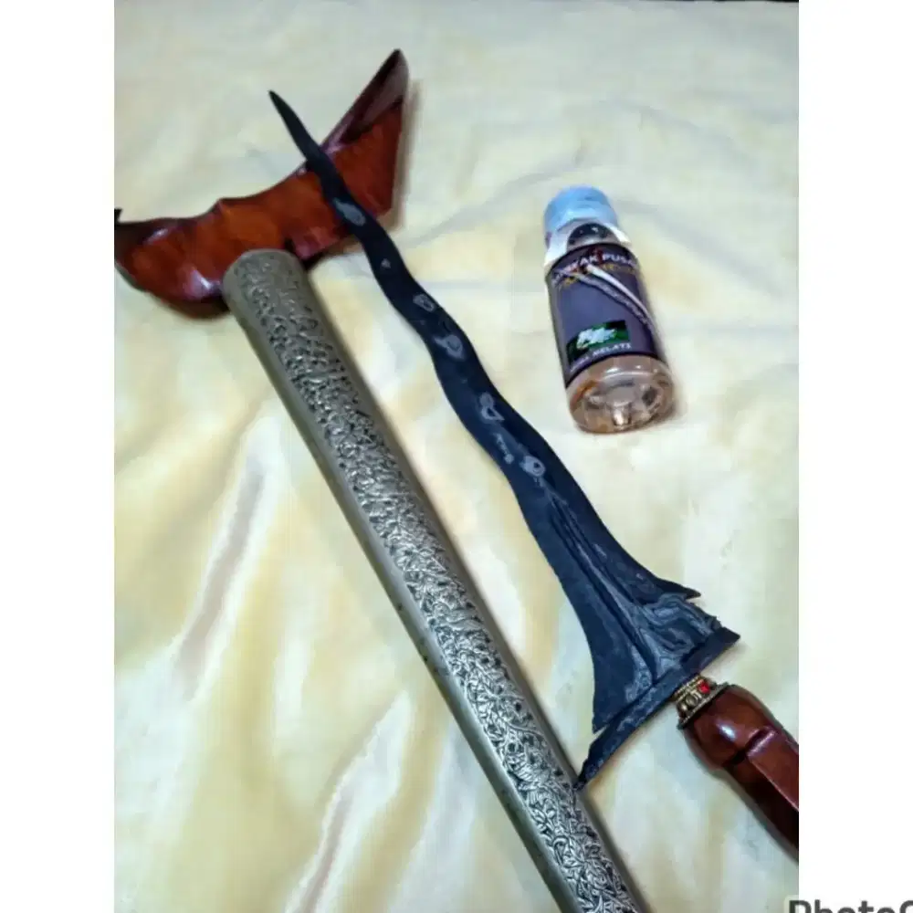 Keris Sepuh Carita Keprabon Pamor Tirto Tumetes Tangguh Majapahit
