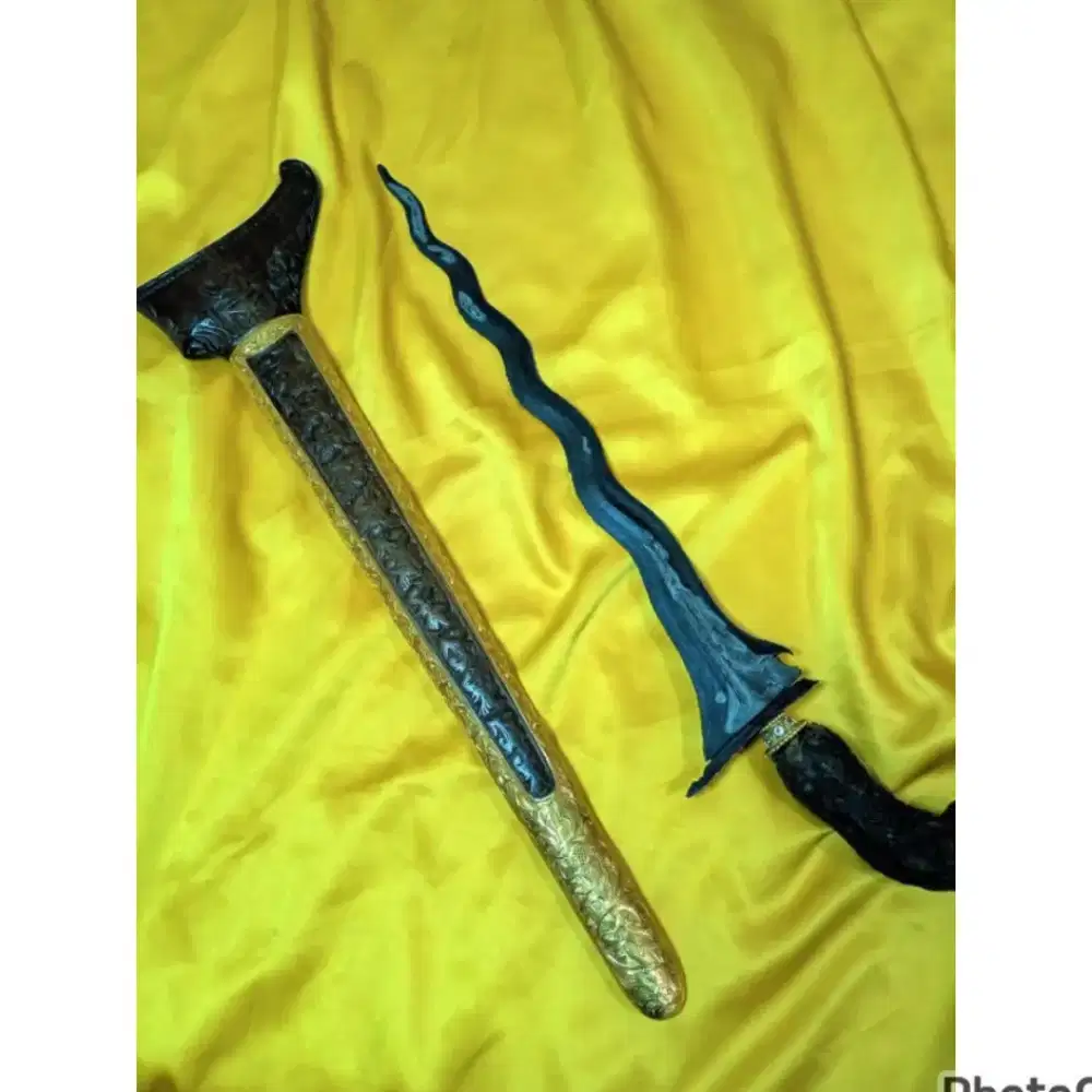 Keris Sabuk Inten Sepuh Luk 11 Kinatah Pamor Ceprit Tangguh Majapahit