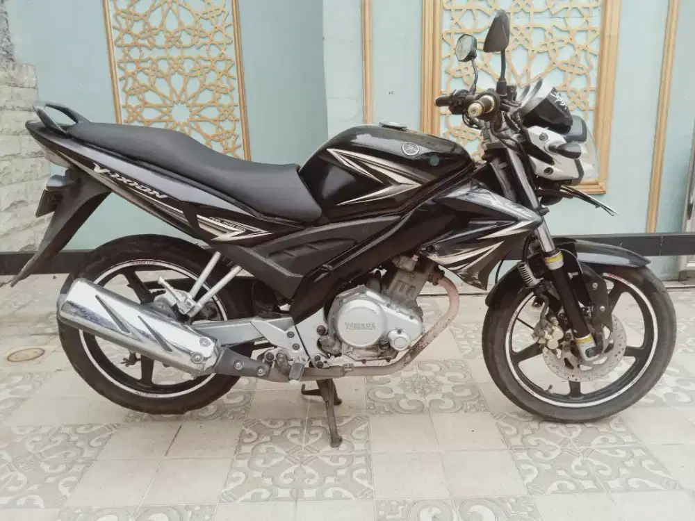 Vixion lengkap hidup w Gresik