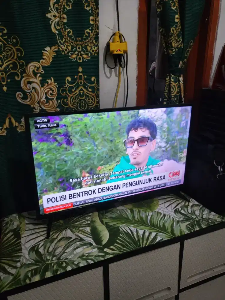 Led tv aqua digital miracast 32 inci