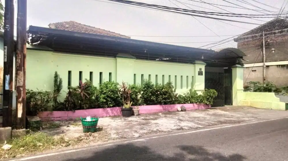 Dijual Rumah Kost siap pakai Jl. Mundu, Kerten
