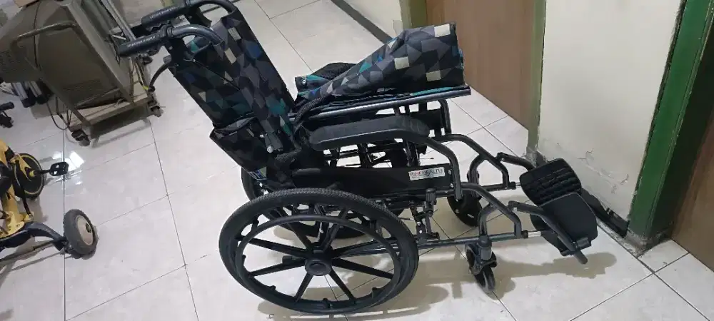 Kursi Roda model Travel one health