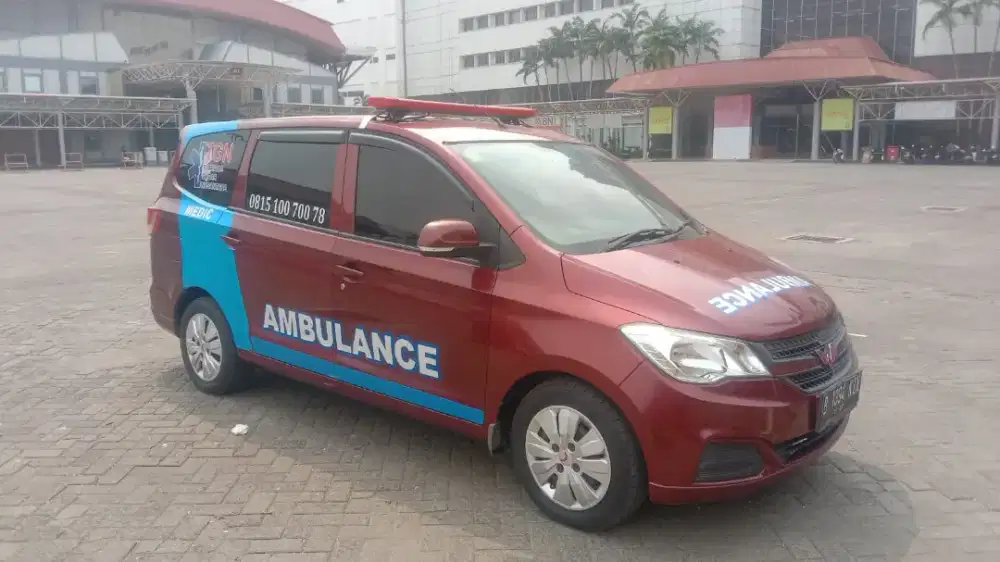 Ambulance Wuling Confero DB 2018p
