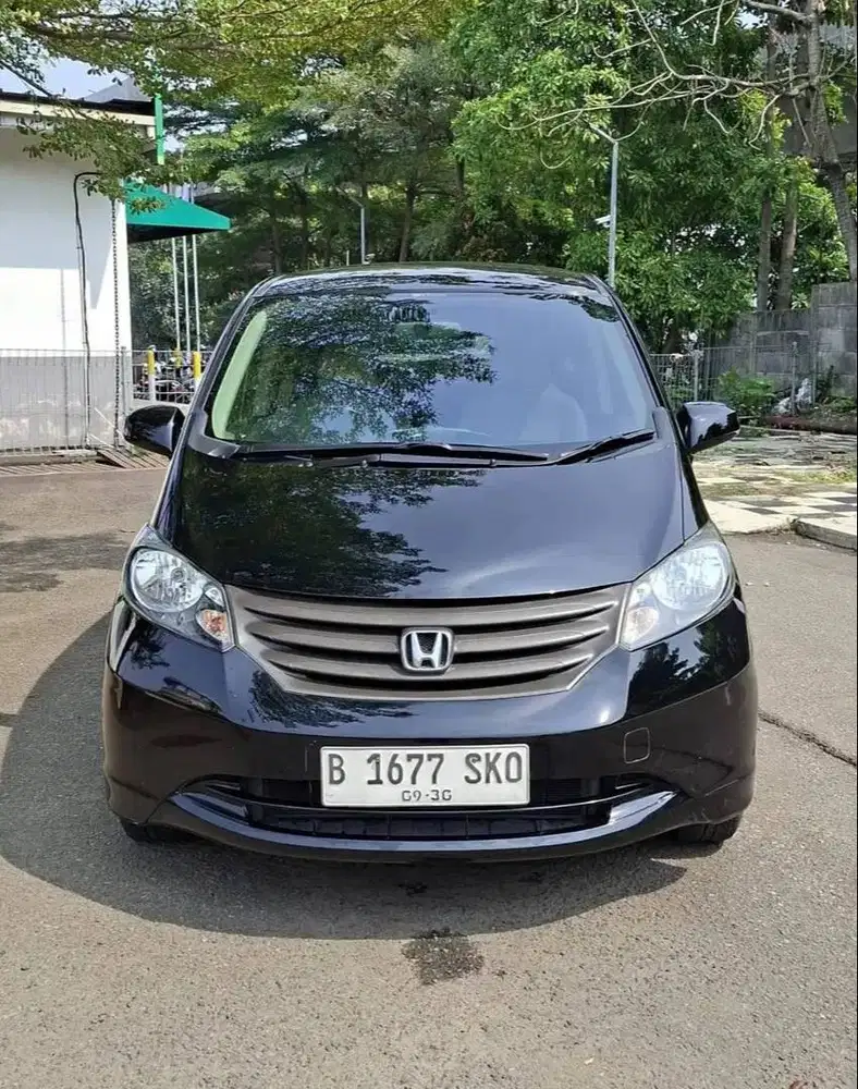 Honda Freed S AT 2010 Hitam – KM 112 Ribu, Full Record Honda