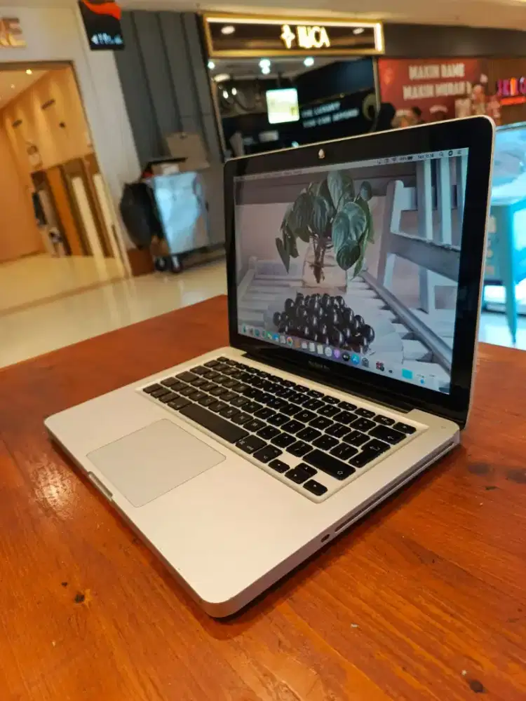 Macbook Pro 13 inch mid 2012