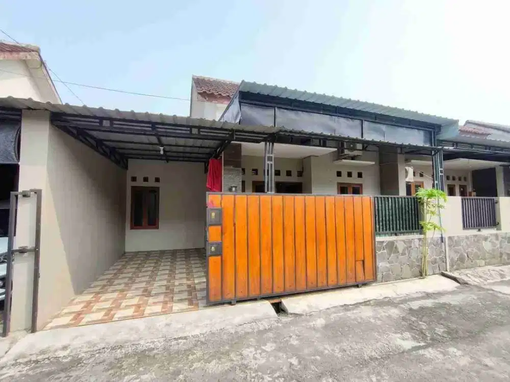 Rumah Cantik Siap Huni di Perum Kadipiro dekat UNISRI
