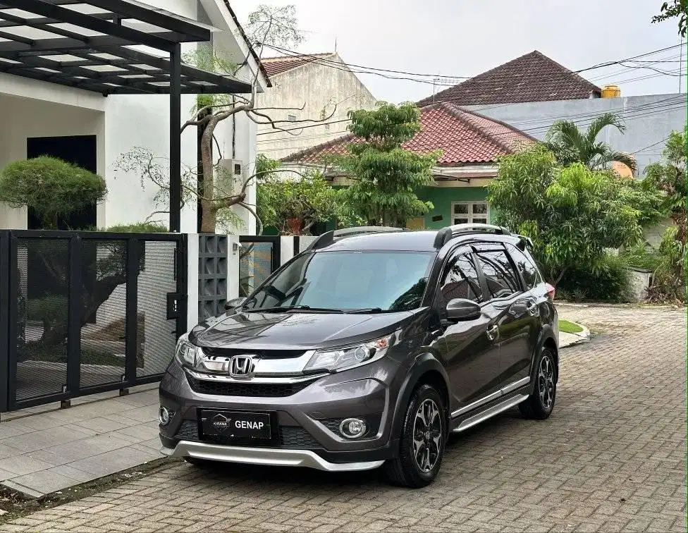 Honda BRV 2017 Prestige AT Matic nik 2016 low km 36rb Istimewa