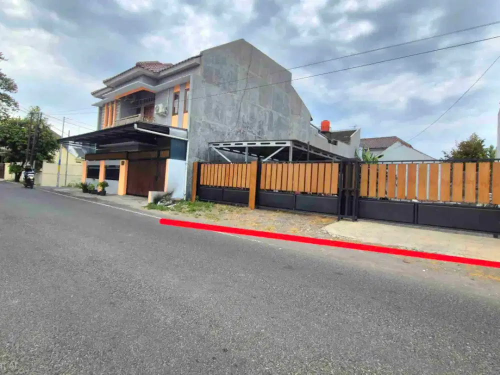 Tanah Premium Staregis Area Bisnis Sekolahan Resto Kantor Akses Lebar