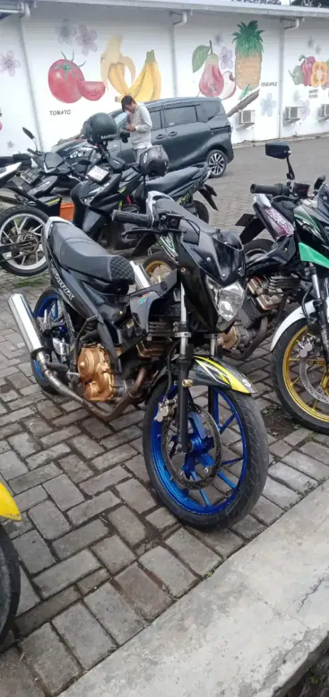 Dijual satria f