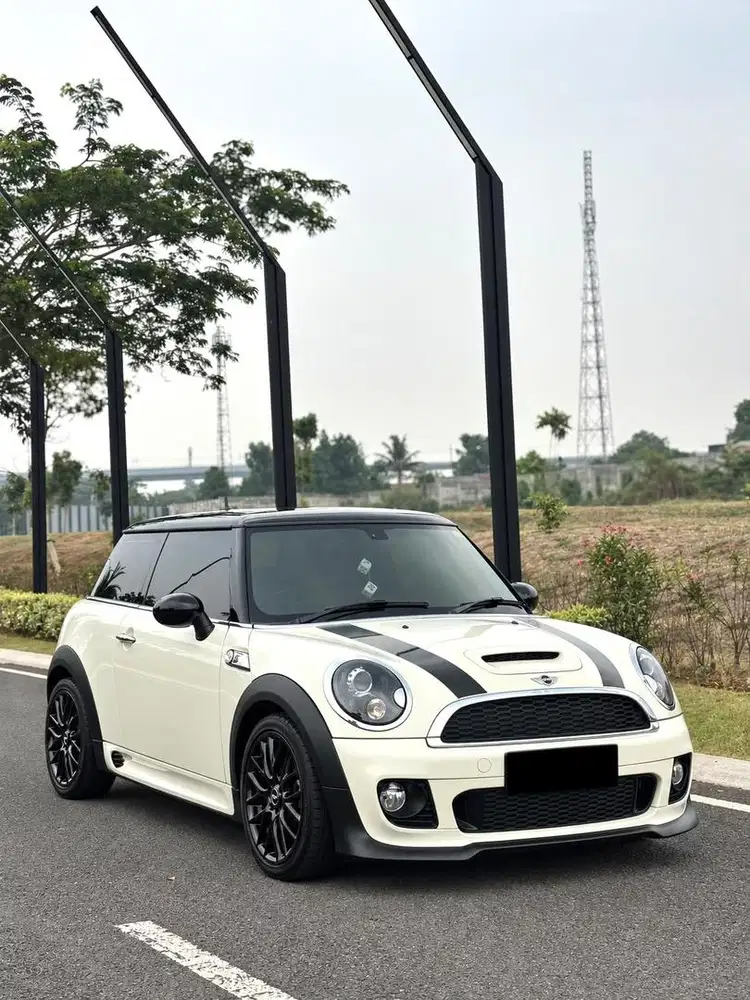 MINICOOPER S TURBO JCW 2014 BERKUALITASS