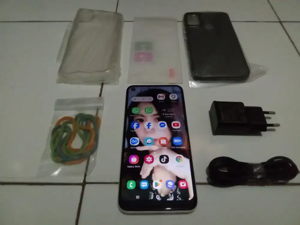 Samsung A11 (2023)
Ram 5gb (3gb+2gb)
Rom 32gb
White Cream Edition