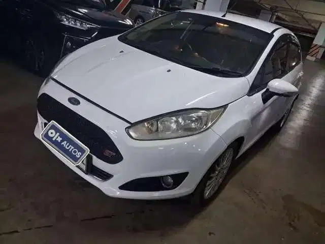 Ford Fiesta 1.5 S Bensin AT 2014 Putih