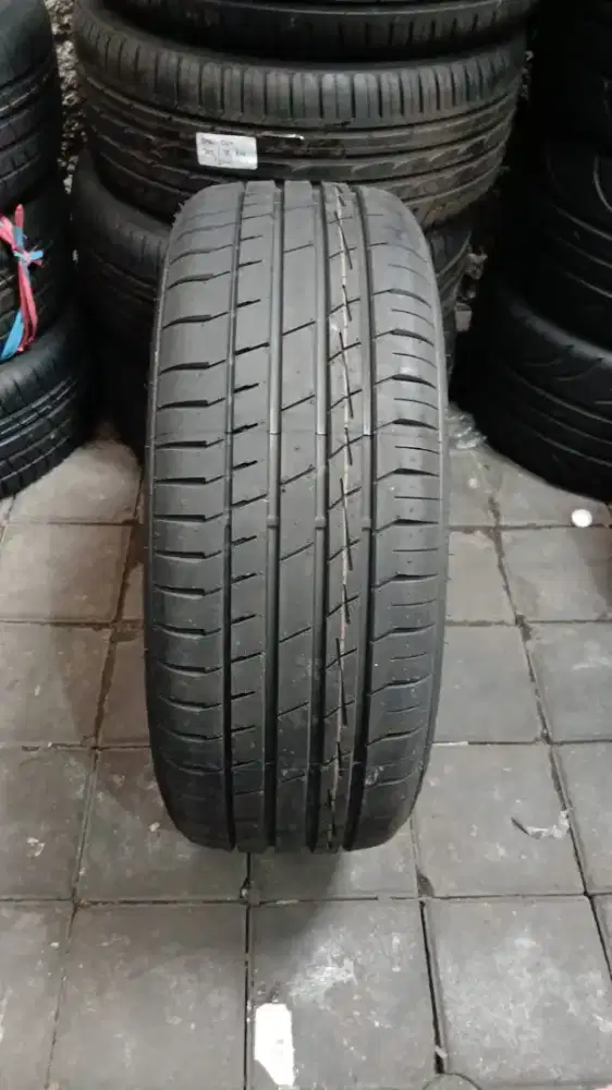 Accelera IOTA 225/55 R18