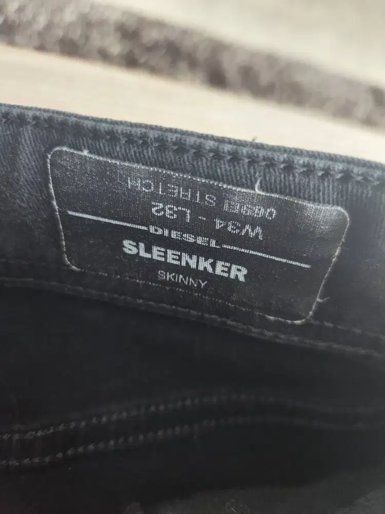 Diesel Sleenker Skinny Hitam W34 L32 - Seperti Baru