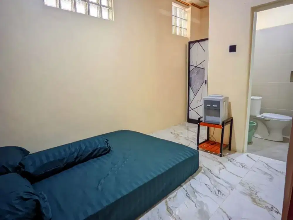 DIJUAL KOST EKSKLUSIF 4 LANTAI DI MAINROAD SUKABIRUS DEKAT UNIVERSITAS TELKOM