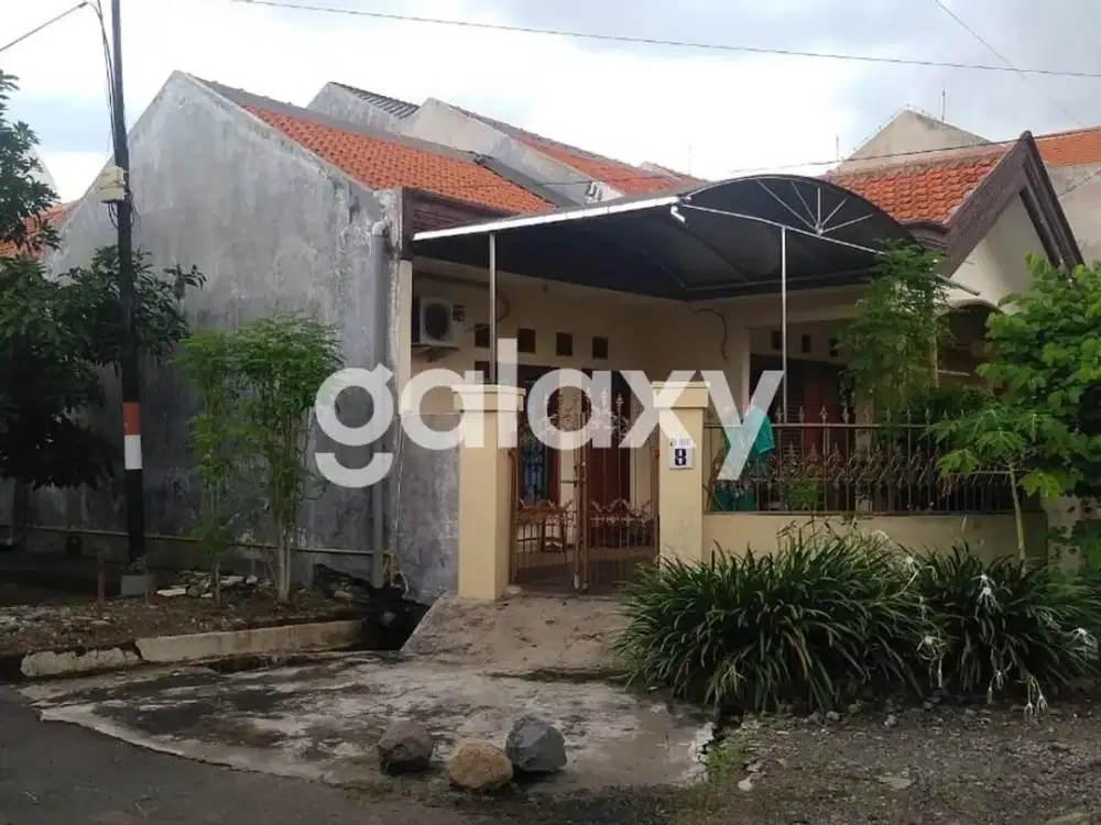 Rumah hook di Rungkut Asri