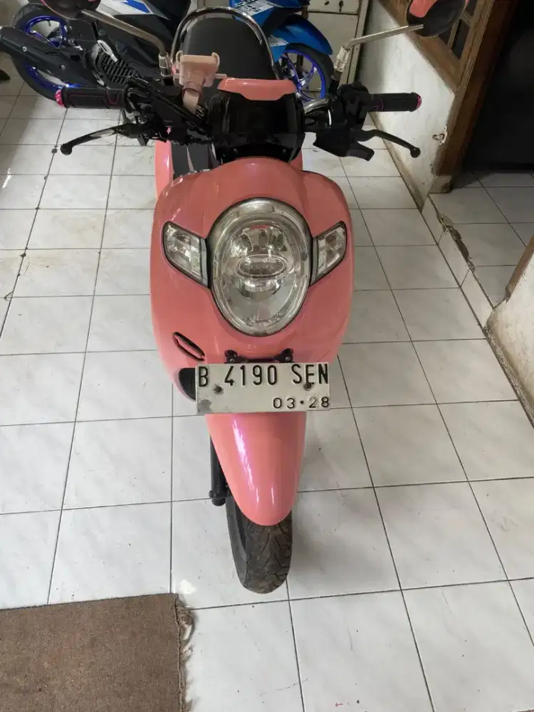 Scoopy 2018 lengkap