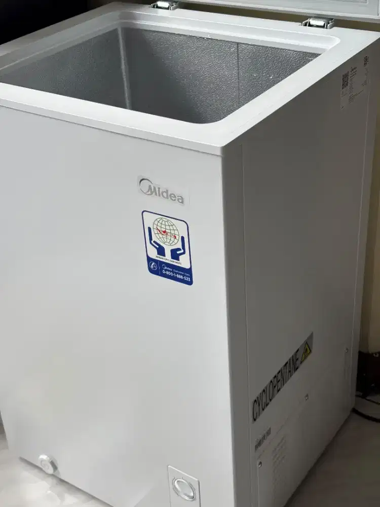 Midea CHEST FREEZER 100 Liter . Like New !